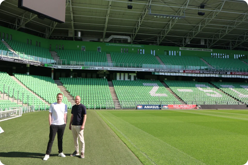 Vigril en Frits in het fc groningen stadion